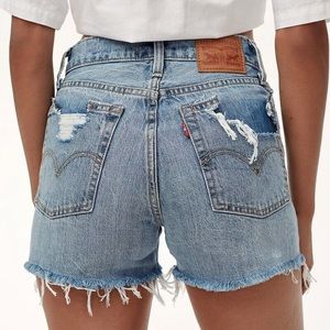 NEW WITH TAGS | Levi’s WEDGIE SHORT IN SNOOZE YOU LOSE